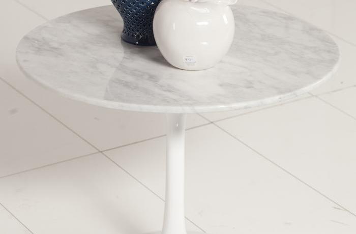 Saarinen Marble Tulip Side Table